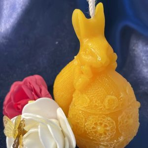 Osterhase mit Ei [021]